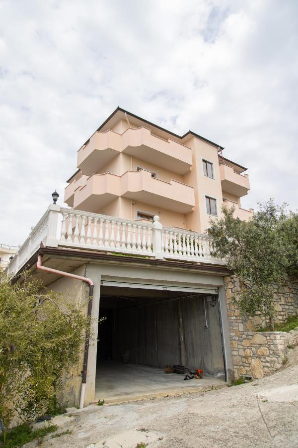 Villa Dei Limoni Škalngur Exteriör bild